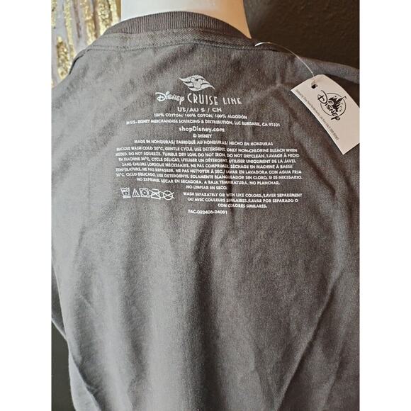 Disney Cruise Line Lookout Cay Lighthouse Point Grey Mickey Shirt Adult Small - Picture 5 of 6